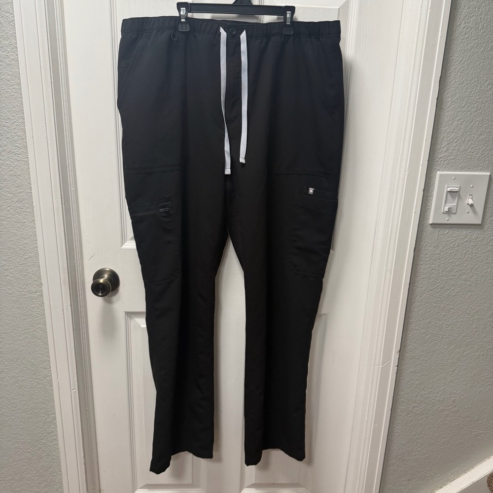 Figs Cairo Cargo Scrub Pants, 2XL Tall, Men’s, Black, Zip Fly